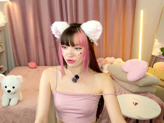 MiiyaCute live cam on BongaCams