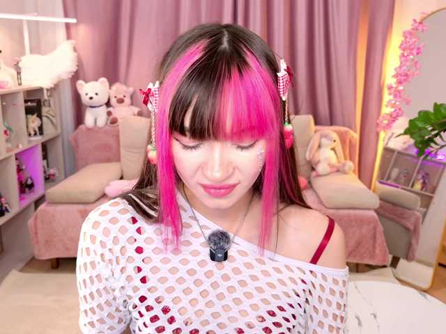 MiiyaCute live cam on BongaCams