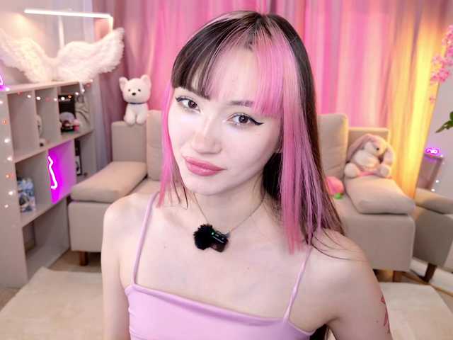 MiiyaCute live cam on BongaCams
