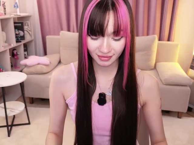 MiiyaCute live cam on BongaCams