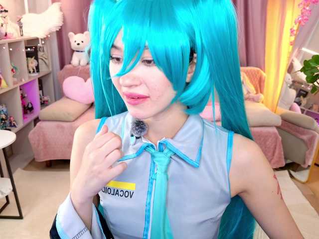 MiiyaCute live cam on BongaCams