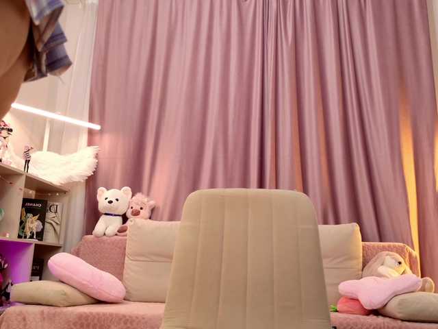MiiyaCute live cam on BongaCams