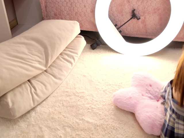 MiiyaCute live cam on BongaCams