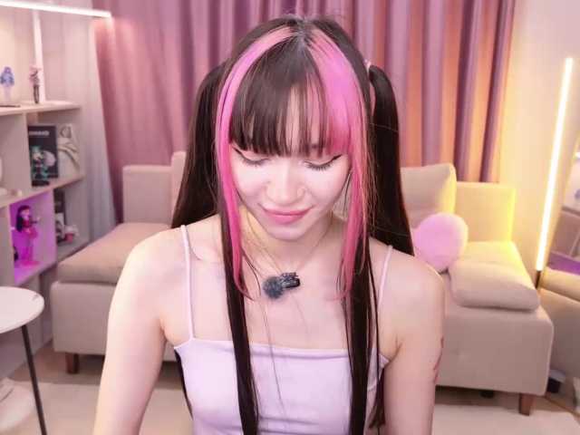 MiiyaCute live cam on BongaCams