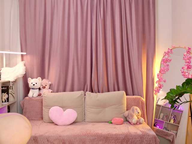 MiiyaCute live cam
