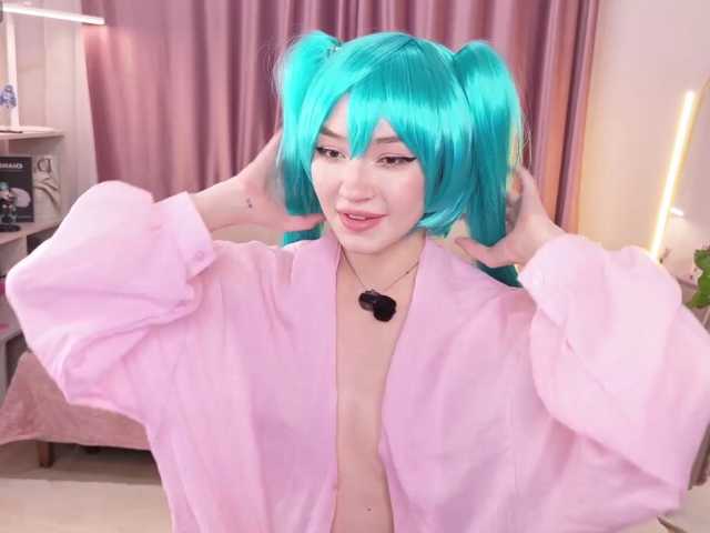 MiiyaCute live cam on BongaCams
