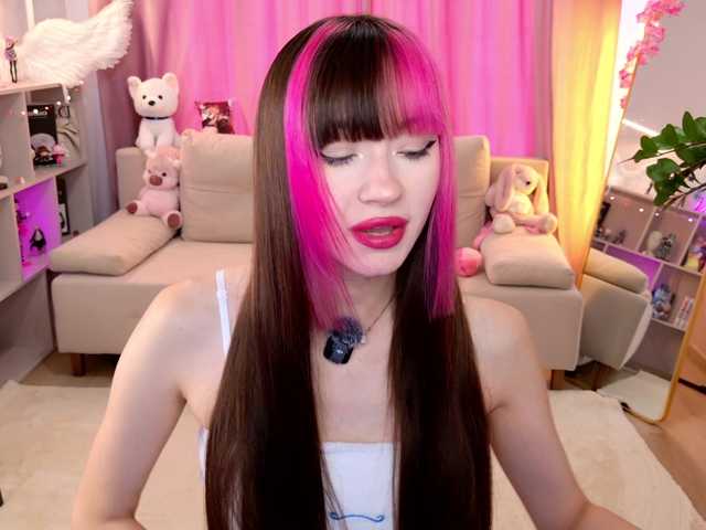 MiiyaCute live cam on BongaCams