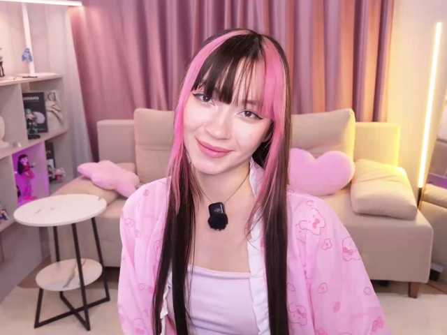 MiiyaCute live cam on BongaCams