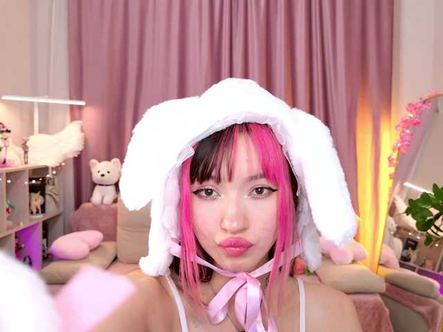 MiiyaCute live cam on BongaCams