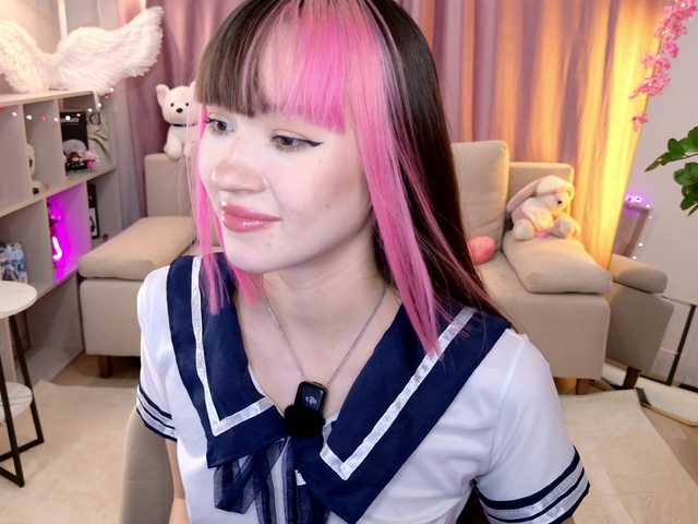 MiiyaCute live cam on BongaCams