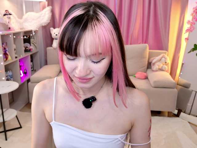 MiiyaCute live cam on BongaCams