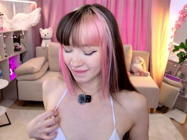 MiiyaCute live cam on BongaCams