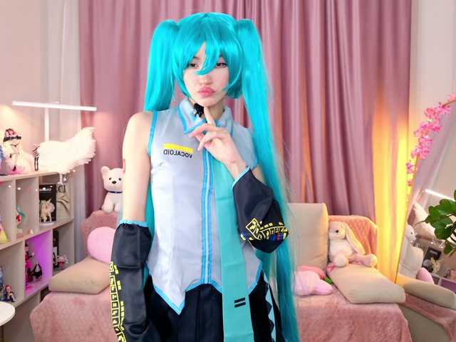 MiiyaCute live cam on BongaCams