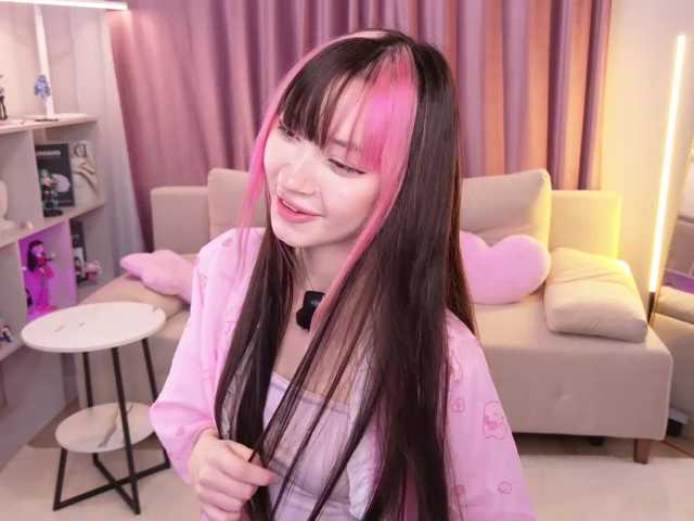 MiiyaCute live cam on BongaCams