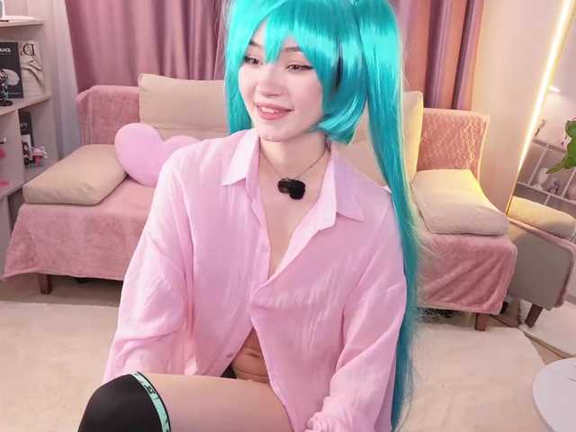 MiiyaCute live cam on BongaCams