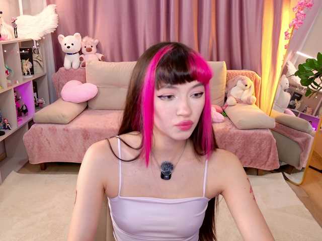 MiiyaCute live cam on BongaCams