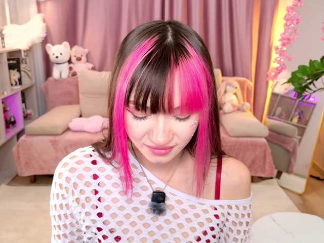 MiiyaCute live cam on BongaCams