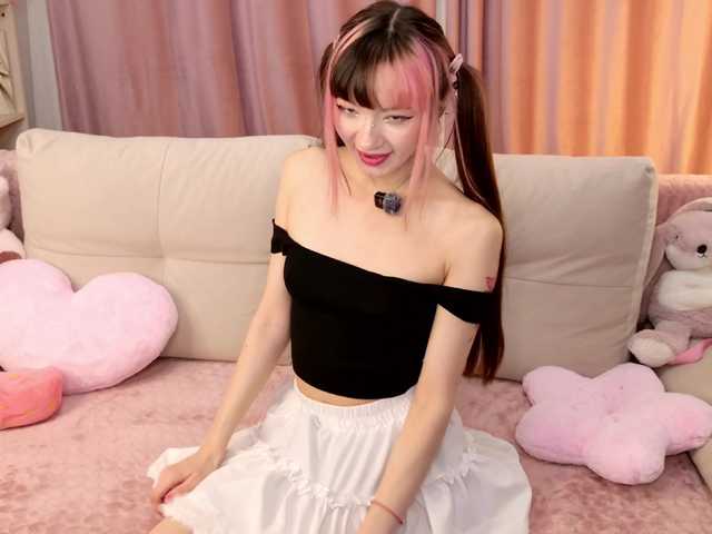MiiyaCute live cam on BongaCams