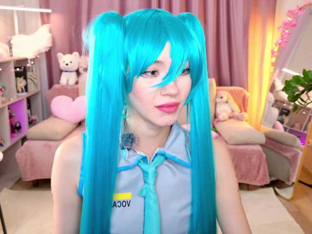 MiiyaCute live cam on BongaCams
