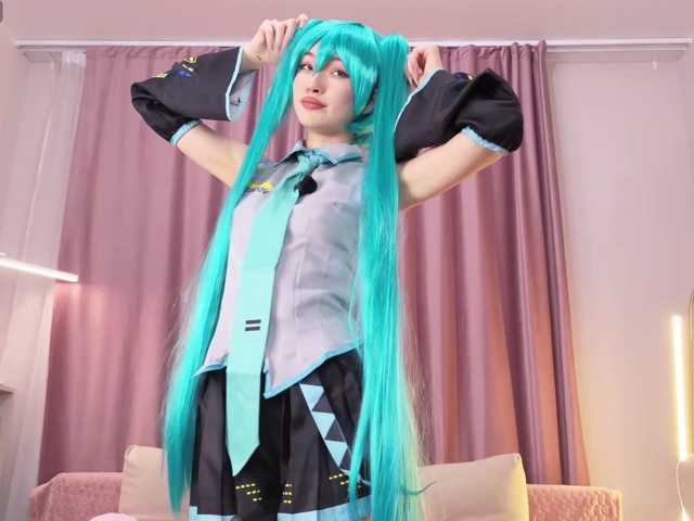 MiiyaCute live cam on BongaCams