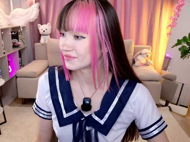 MiiyaCute live cam on BongaCams