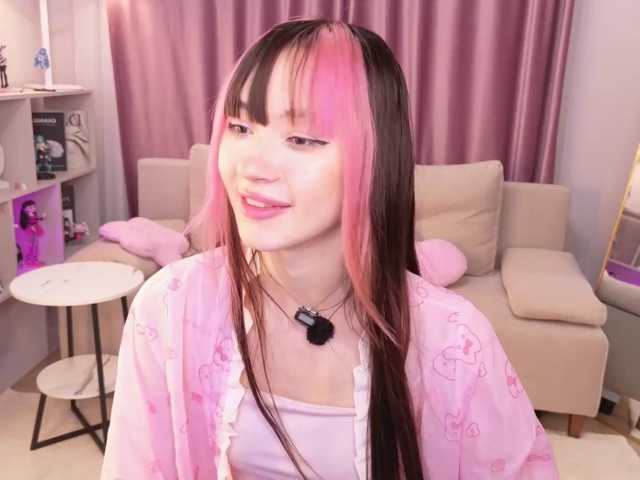 MiiyaCute live cam on BongaCams