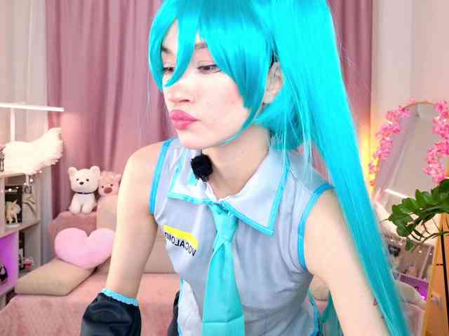MiiyaCute webcam