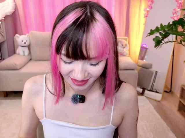 Miiyacute's cam show statistics and live stream