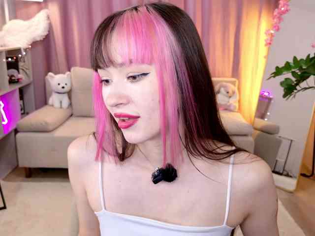 MiiyaCute webcam