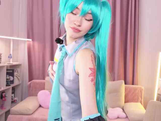 MiiyaCute webcam