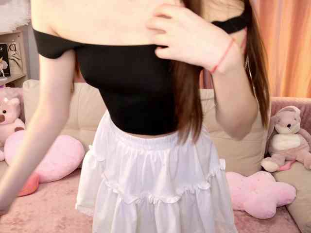 MiiyaCute Live Webcam on BongaCams