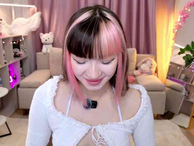 MiiyaCute webcam