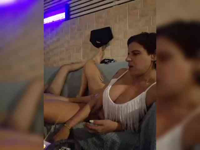 Model: Alexis2108