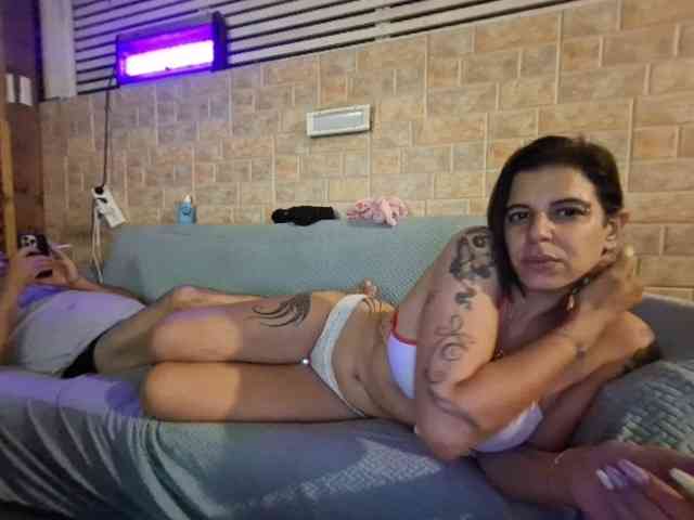 Alexis2108 webcam