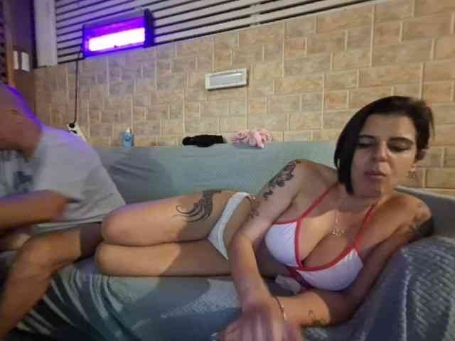 Alexis2108 webcam