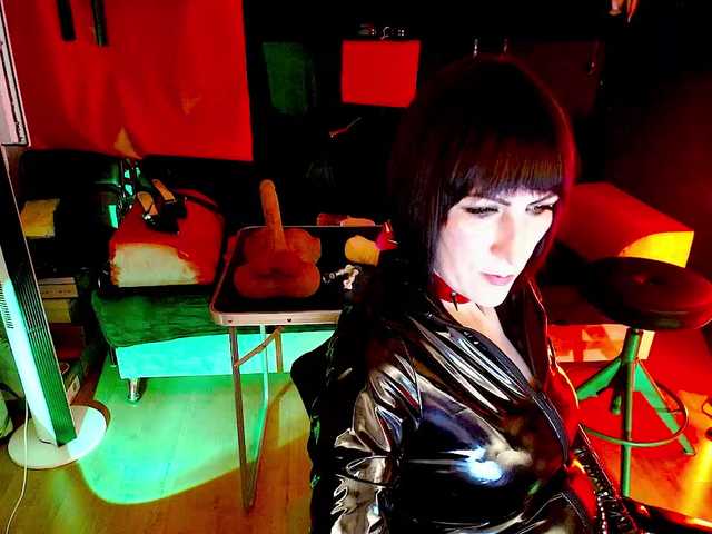 PsiVelvet live webcam show