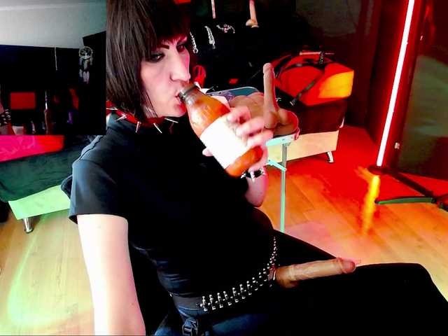PsiVelvet live webcam show