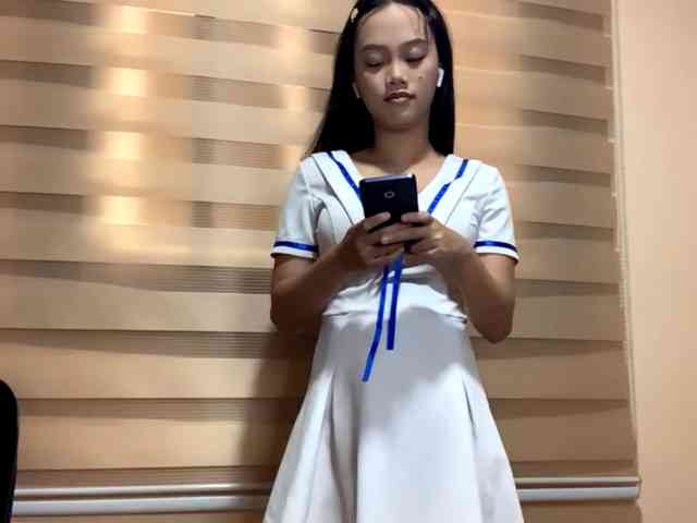 oliviaalltheway's live room