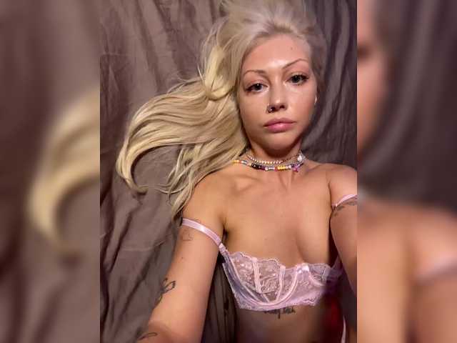 Dasha-Slay live cam on BongaCams