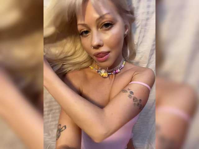 Dasha-Slay live cam on BongaCams