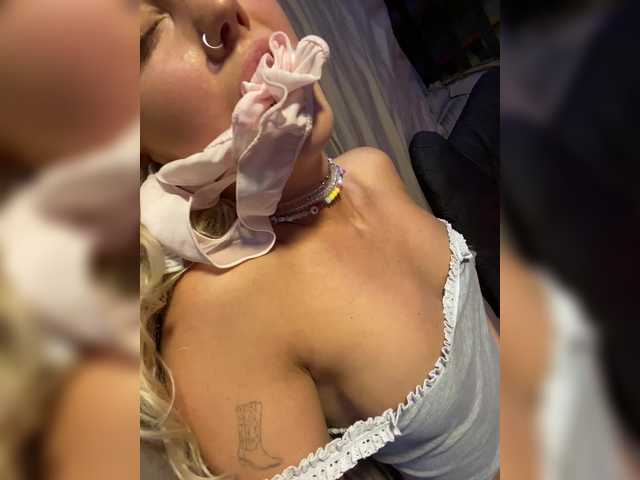 Dasha-Slay live cam on BongaCams