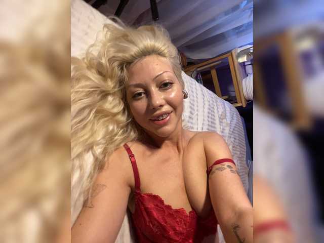 Dasha-Slay live cam on BongaCams