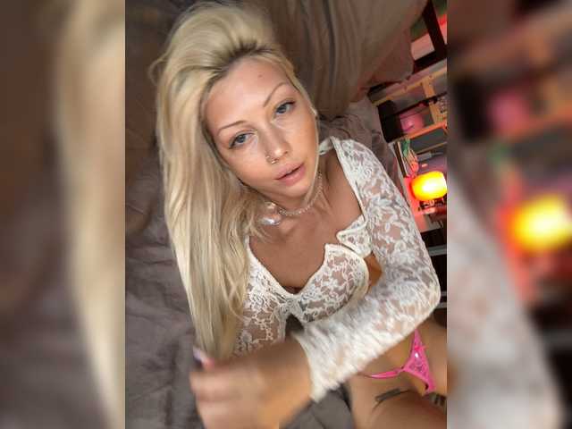 Dasha-Slay live cam on BongaCams