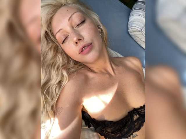 Dasha-Slay live cam on BongaCams