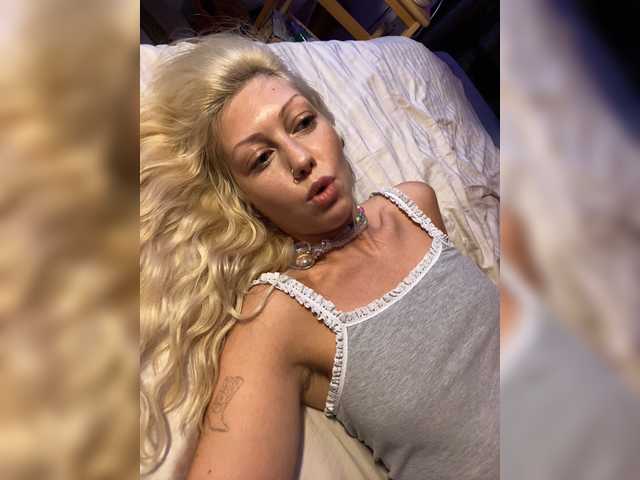 Dasha-Slay live cam on BongaCams