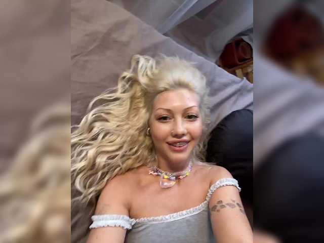 Dasha-Slay live webcam show