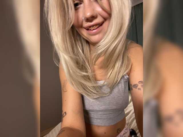 Dasha-Slay live cam on BongaCams