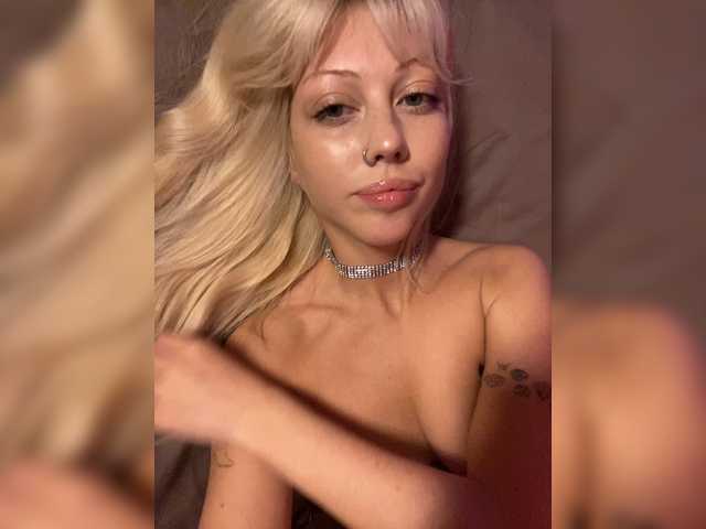 Dasha-Slay live cam on BongaCams