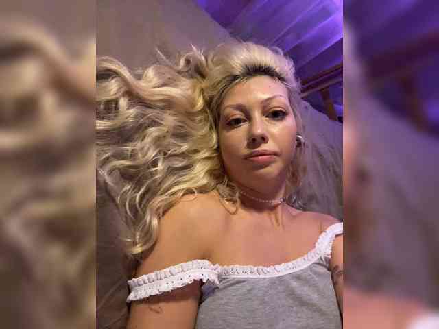 Dasha-Slay Sex Cam Show