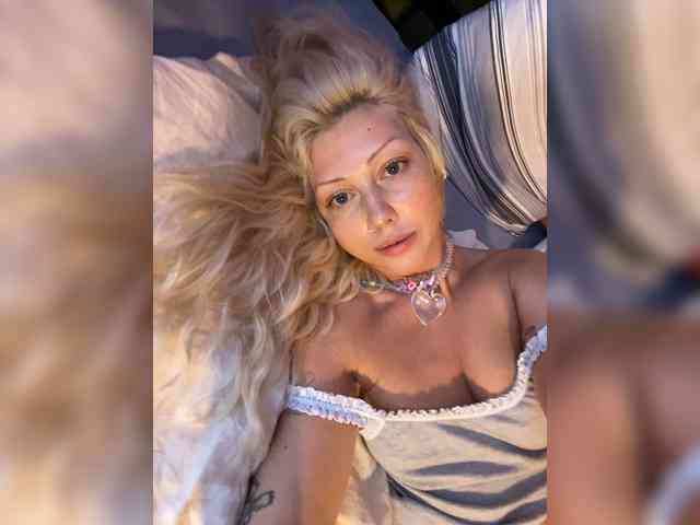 Dasha-Slay webcam